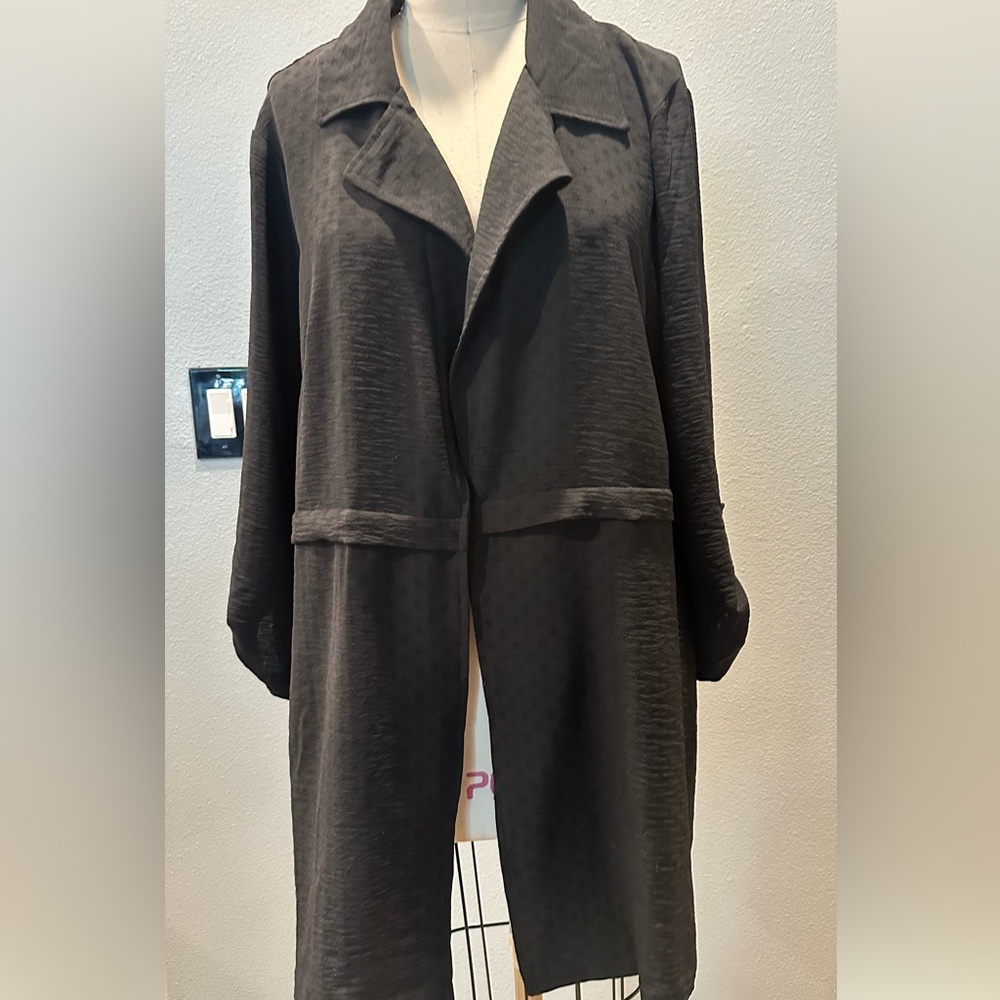 Soho Apparel Black and Cream Cardigan